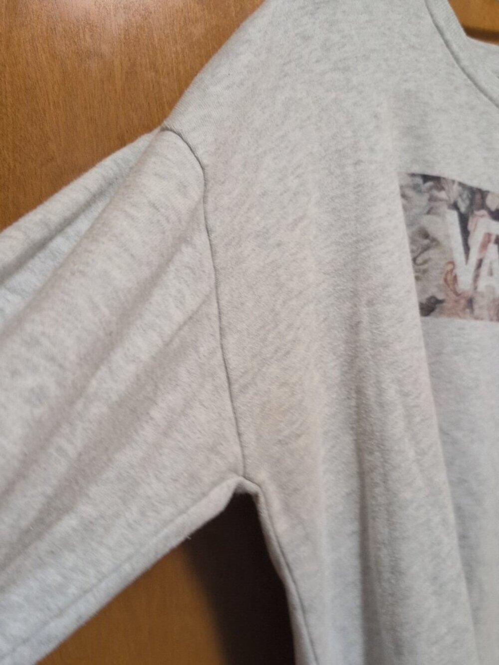 VANS Sweater Mens XL Gray Long Sleeve Pullover Crewneck Logo Graphic Floral - Picture 5 of 8
